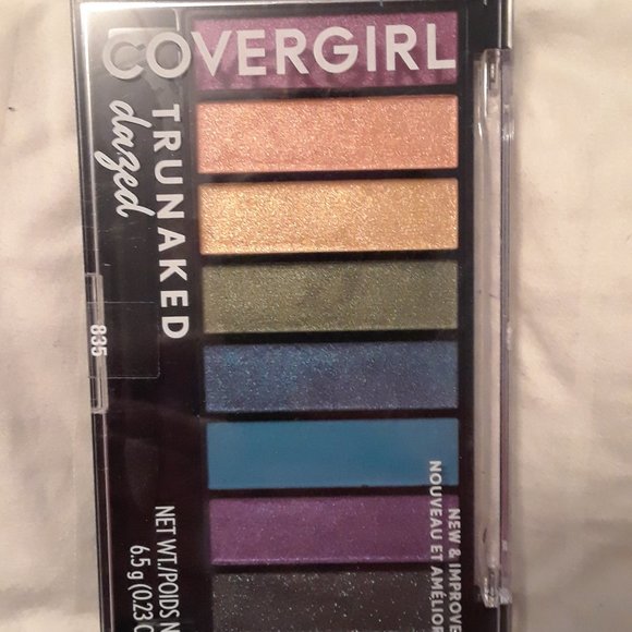 *SOLD*BRAND NEW Covergirl Trunaked Gazed 835 eyeshadow palette - Picture 2 of 3